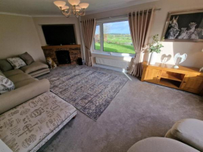 Seaside Escape at Ty Bugail - Holyhead
